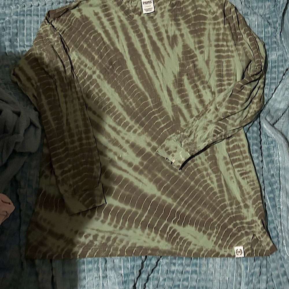 Vs PINK SZ Large Tie dye green/forest crewneck oversized long sleeve shirt! EUC